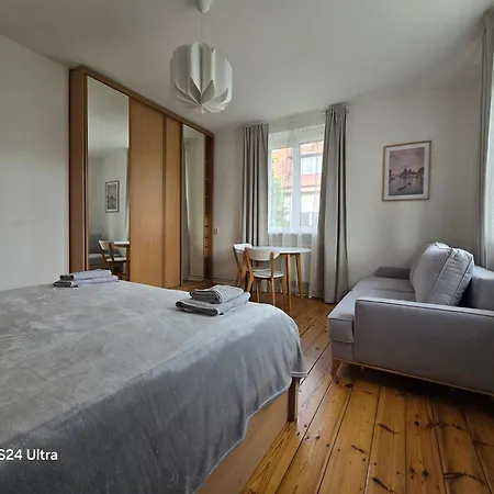 فندق مبيت وإفطار Przestronne W Domu Prywatnym Ze Wspolna Lazienka Prywatnosc I Komfort فروتسواف