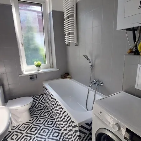 Przestronne W Domu Prywatnym Ze Wspolna Lazienka Prywatnosc I Komfort *