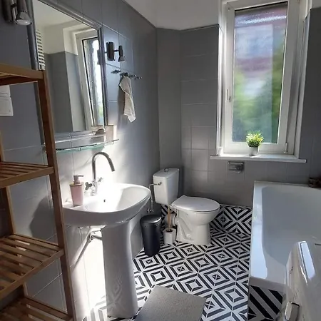 فندق مبيت وإفطار Przestronne W Domu Prywatnym Ze Wspolna Lazienka Prywatnosc I Komfort *