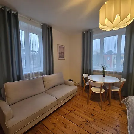Przestronne W Domu Prywatnym Ze Wspolna Lazienka Prywatnosc I Komfort Bed & Breakfast Wroclaw